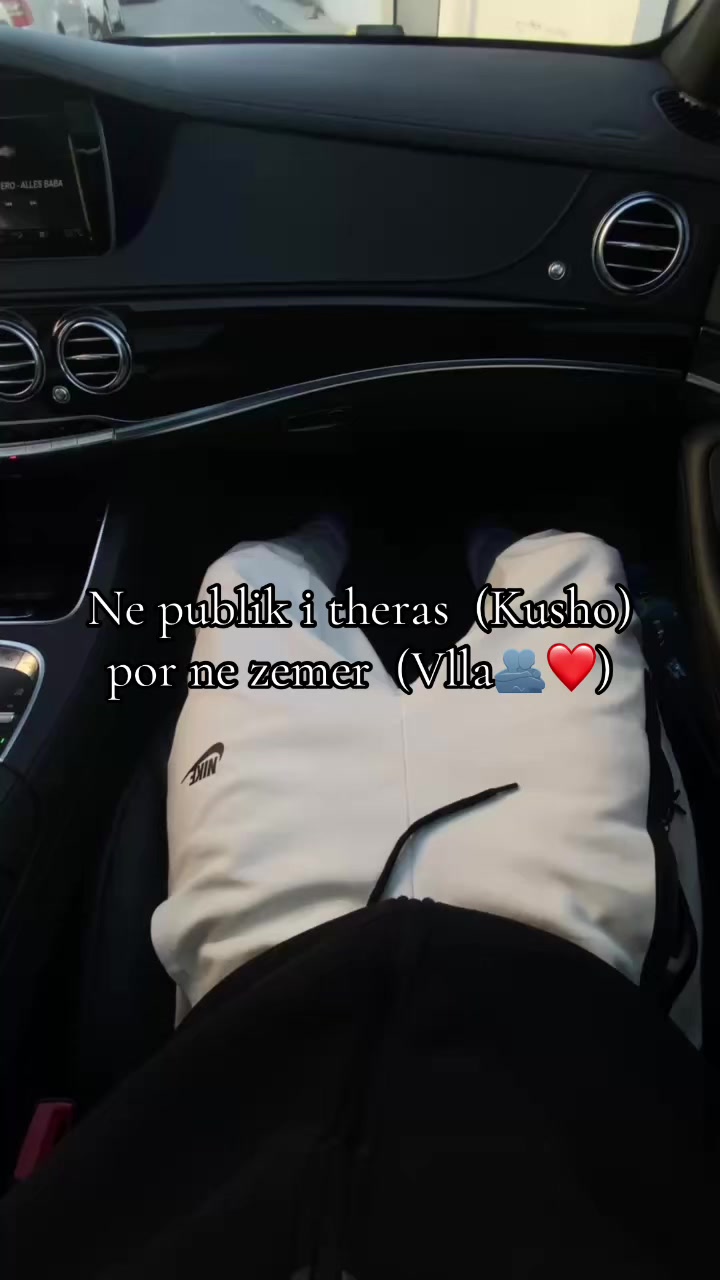 @Andr&eacute;a_gjoka.777.