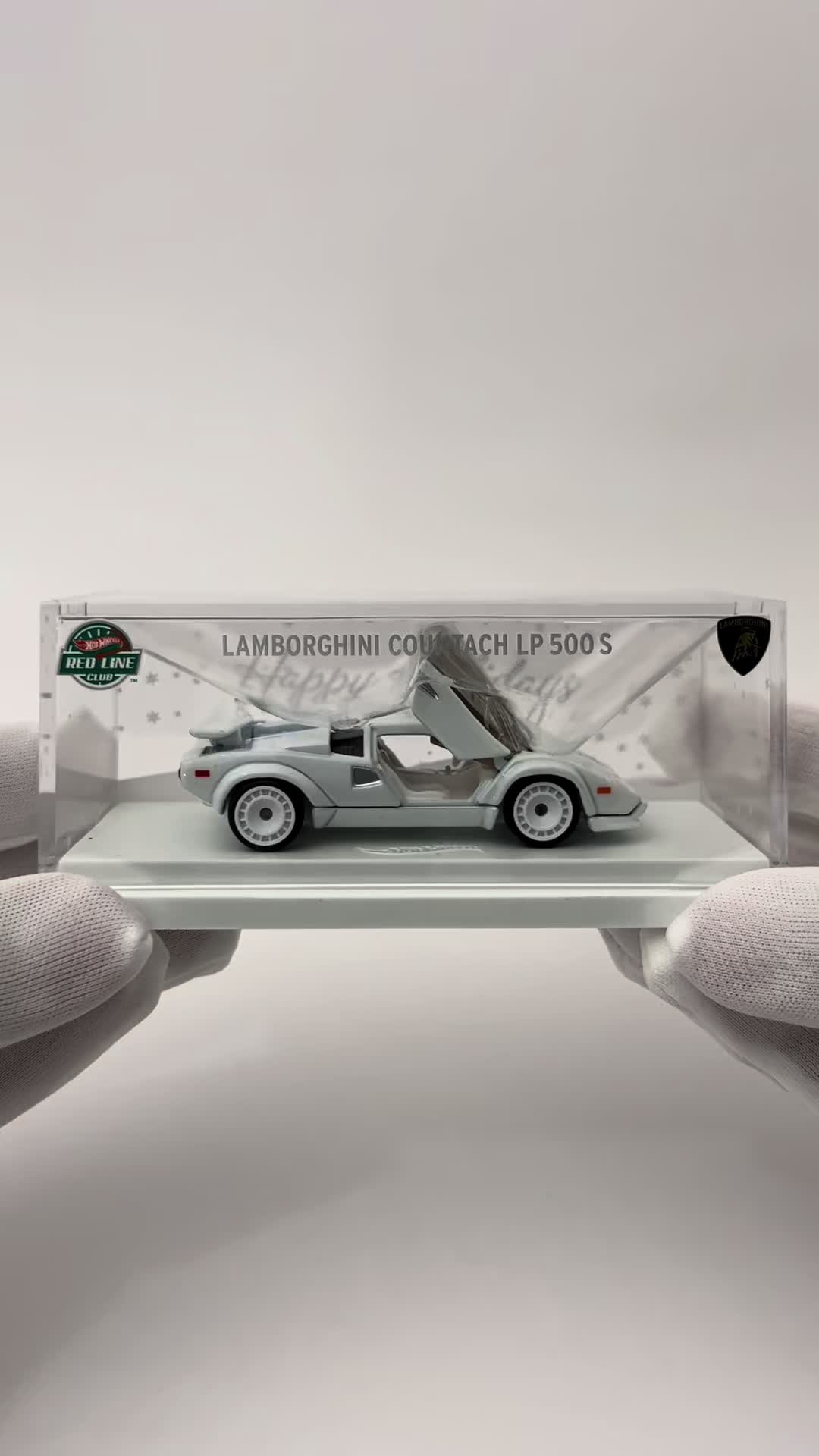 @EXCLUSIVE COLLECTIBLES