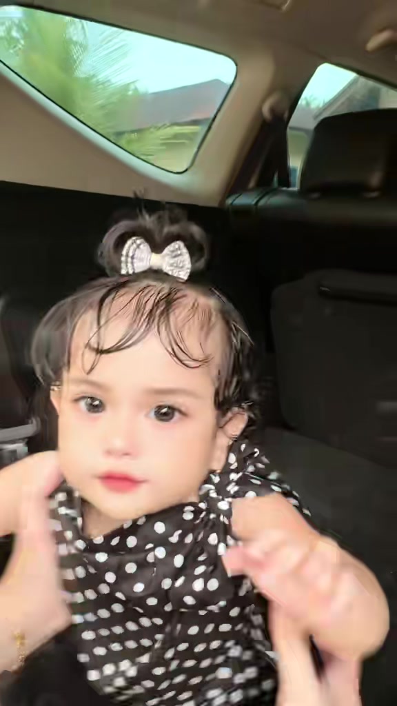 @Ny. Humaira Ozan