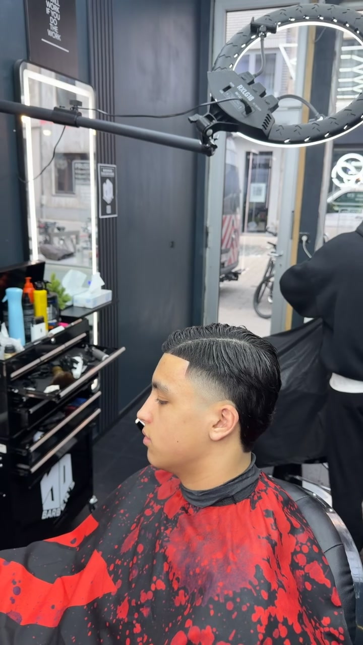 @Barber Cazza