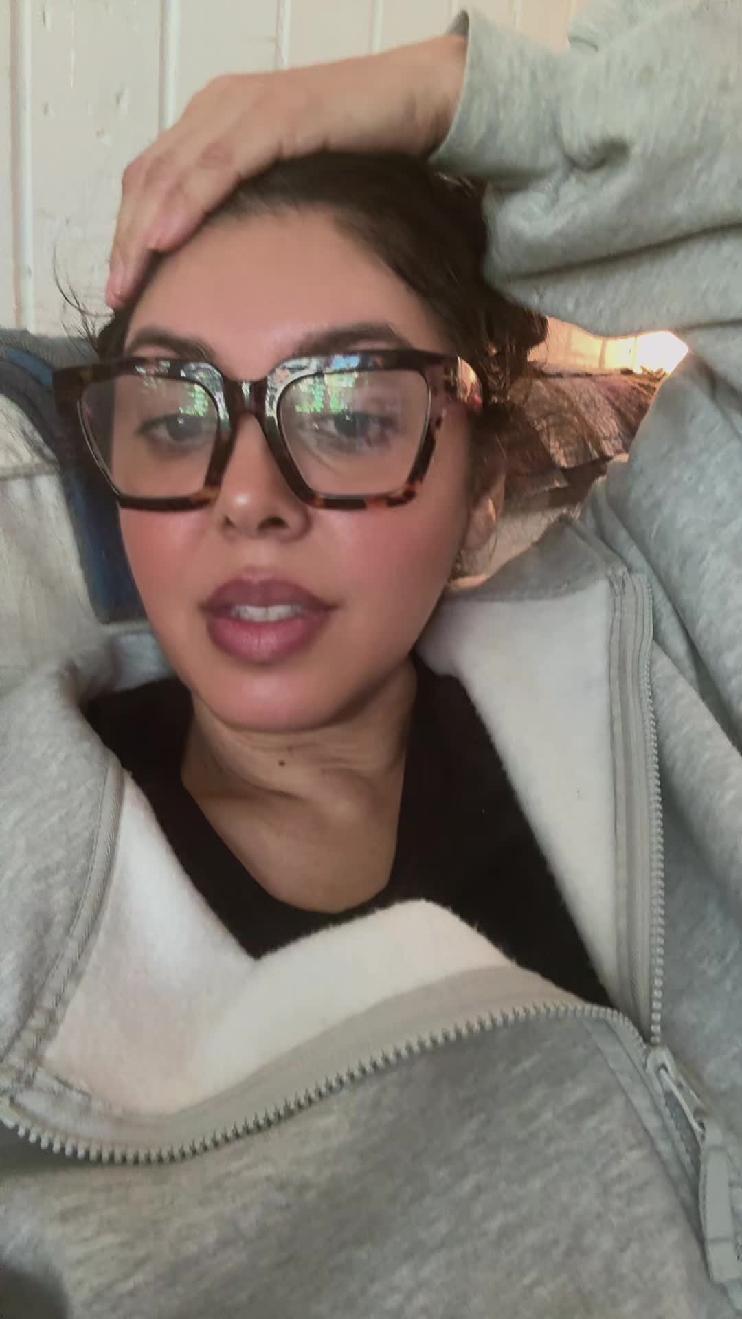 @monicavibezonly