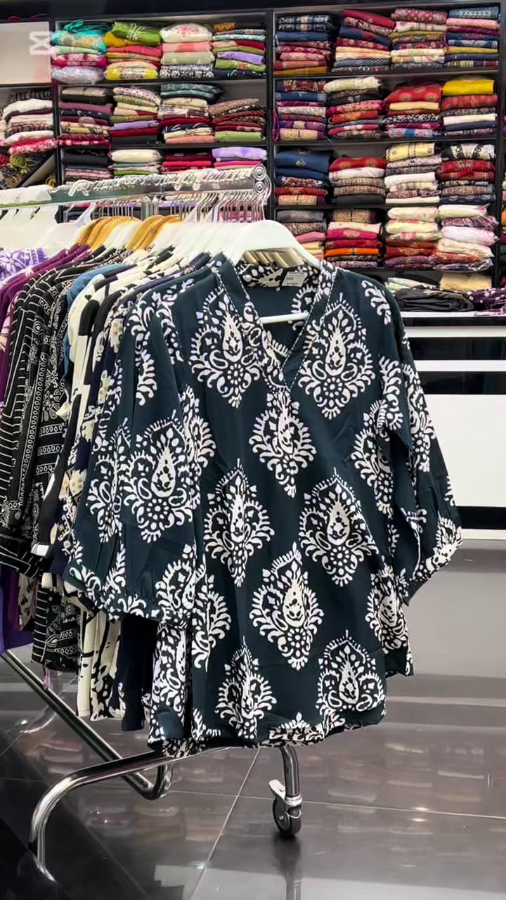 @zellaboutique