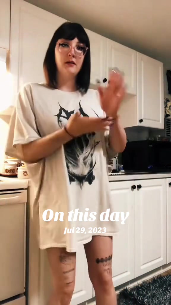 @Trippyhippywitchy