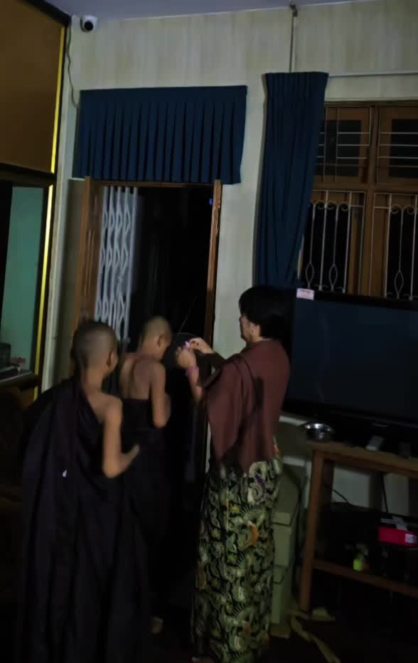 @Daw Phyu Phyu
