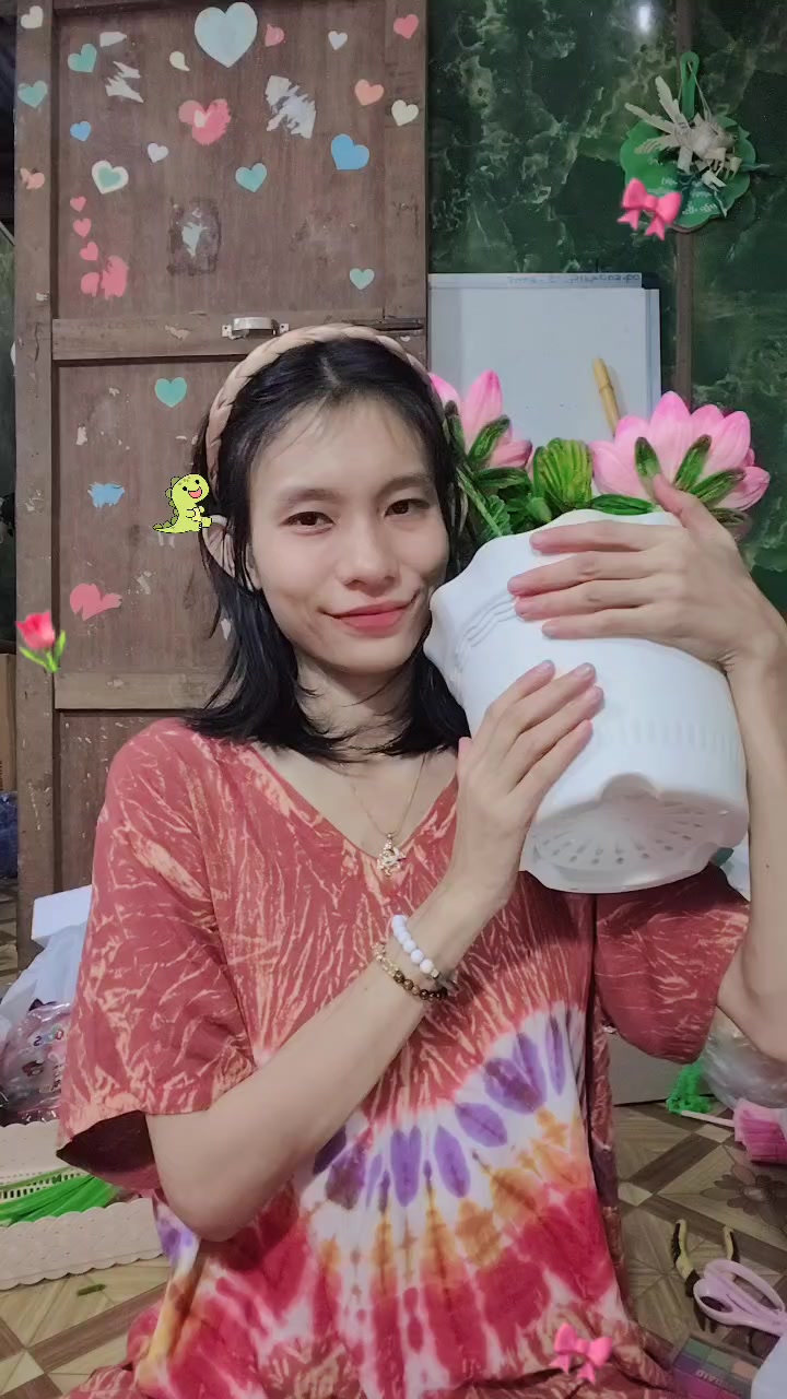@မွန်ဂျူး