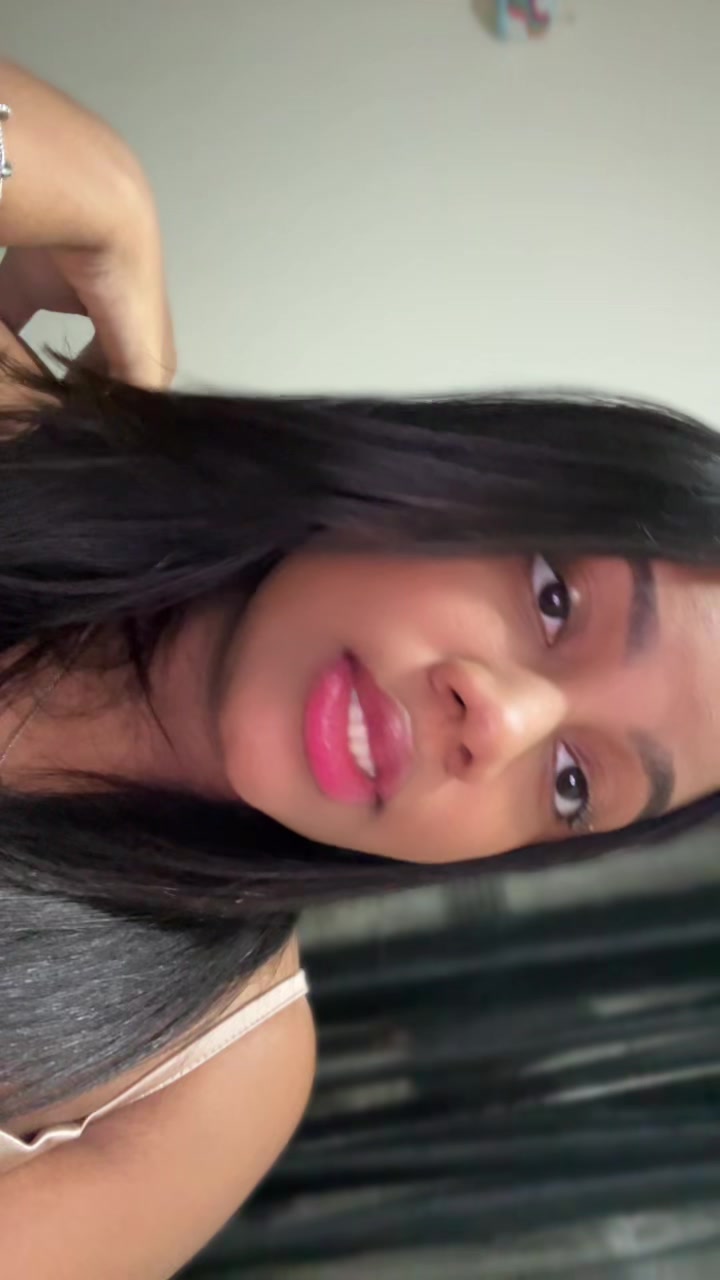 @Eliii💗