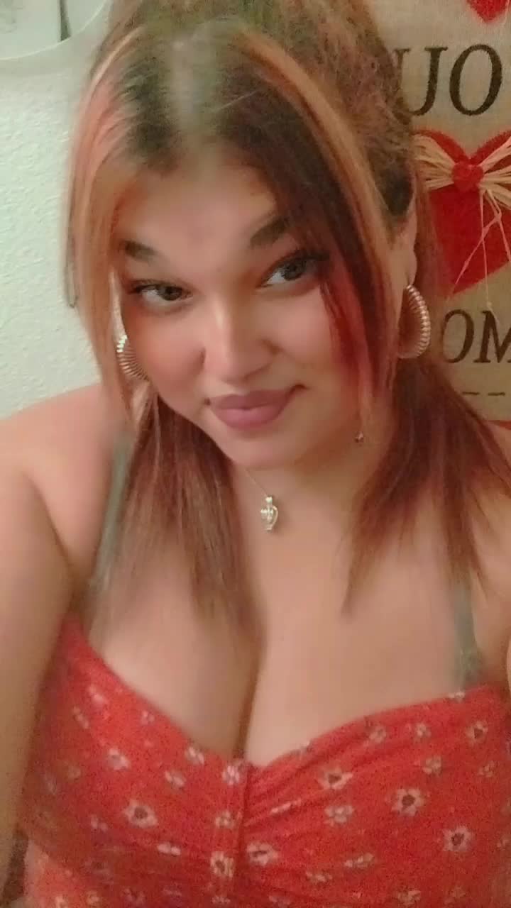@Bella queen 1990 Queen