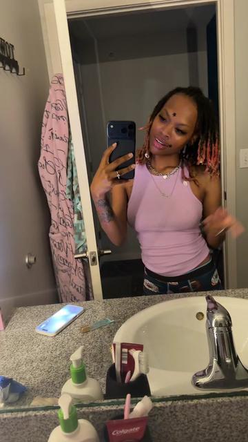 @Naee B 💲