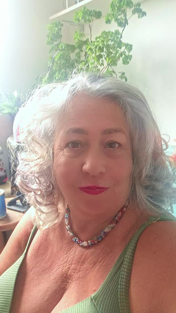 @regianebombonzinh