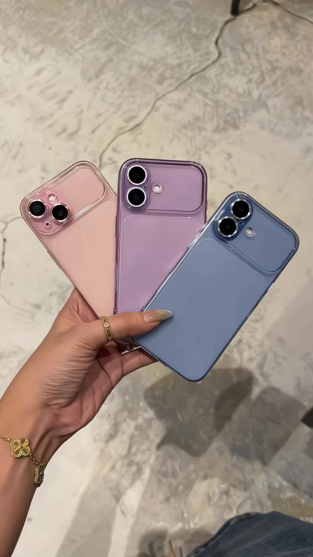 @𝑴𝑨𝑹𝑳𝑺 & 𝑪𝑶.