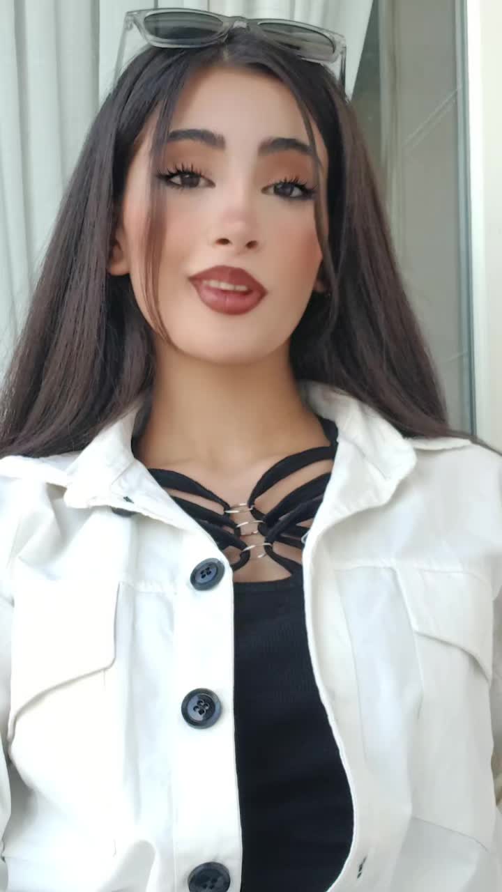 @_Hasti