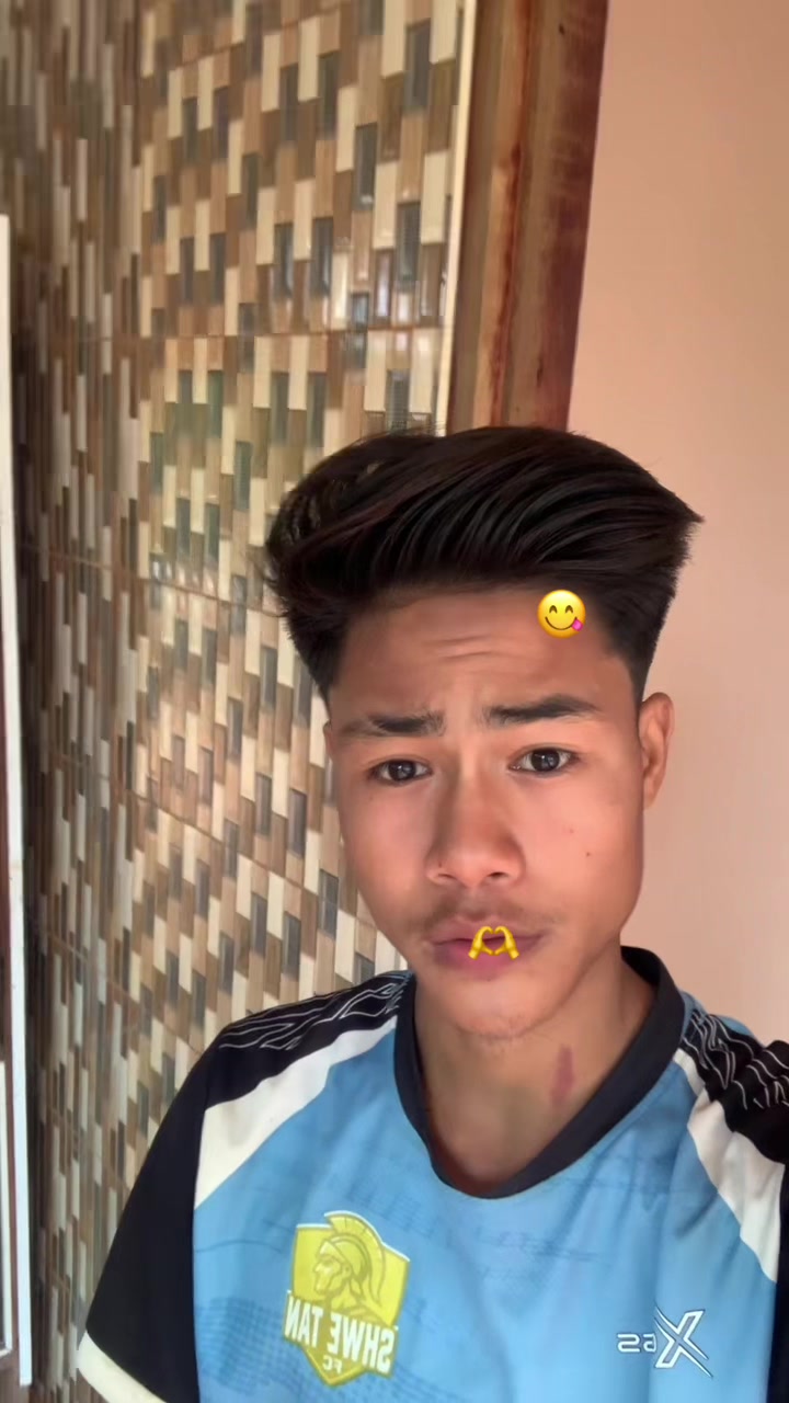 @ Kn^~^ 