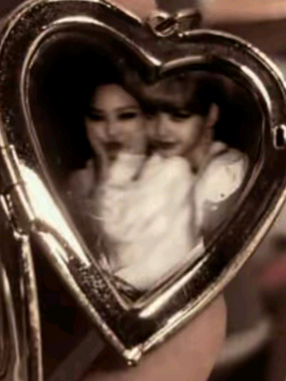 @Yagmur,,