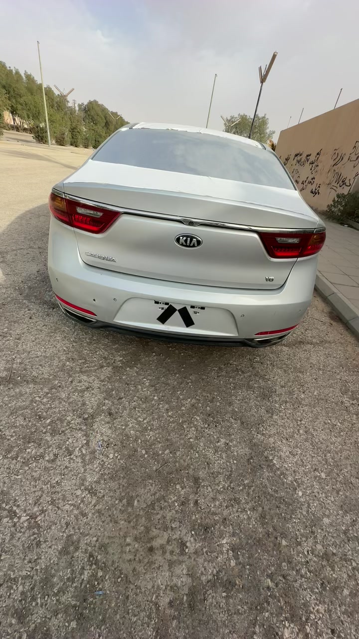 @S6S 🎩 .