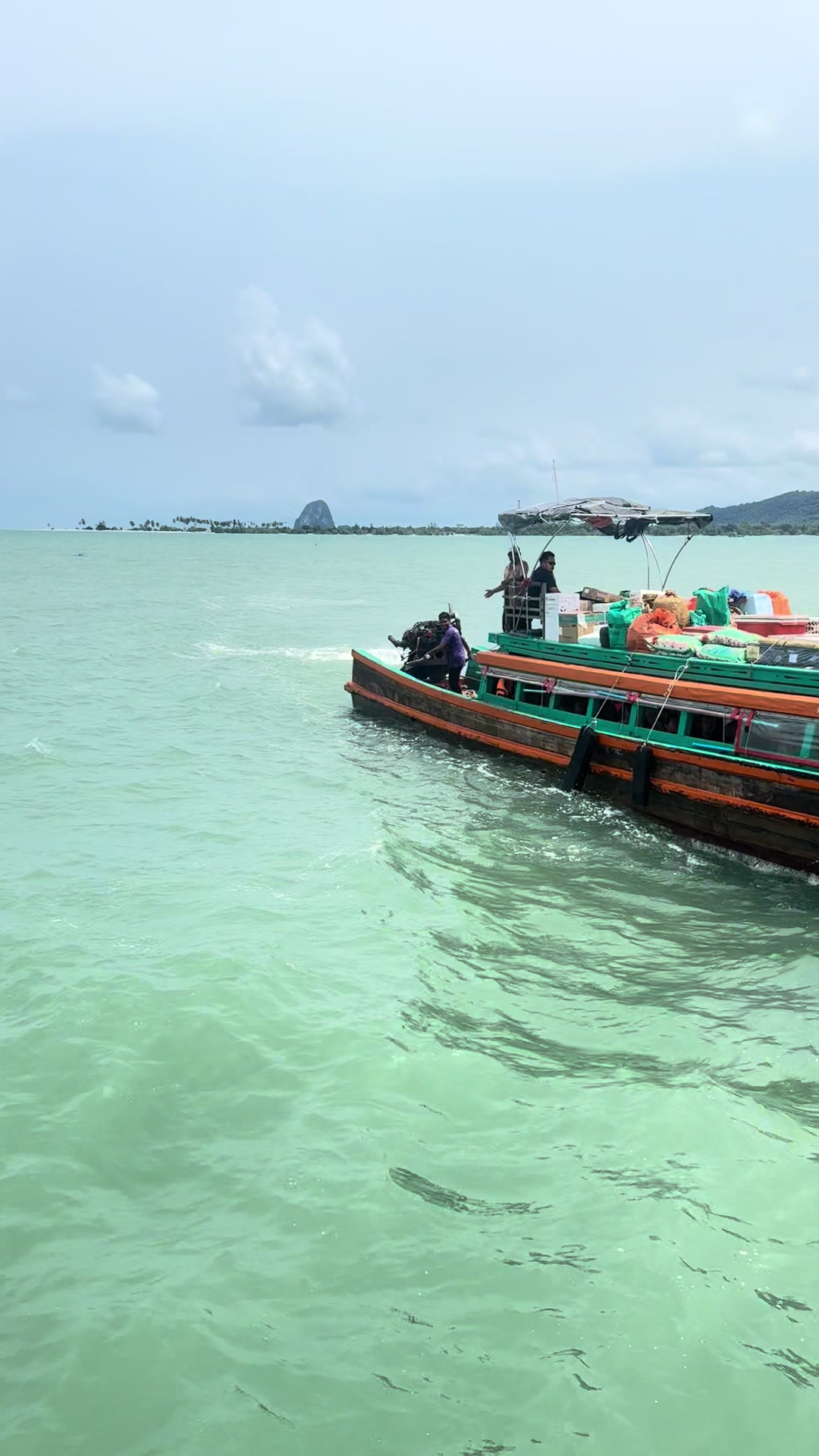 @Noontaxi and boat trip Mr.Noon