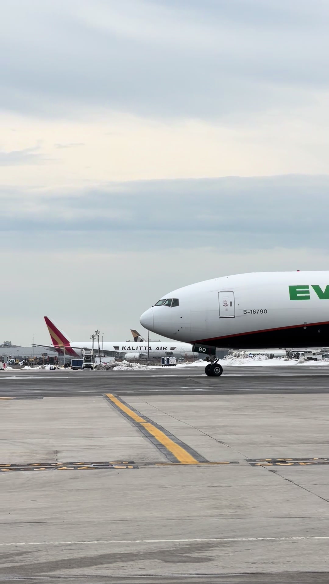 @JFKPLANESPOTTER