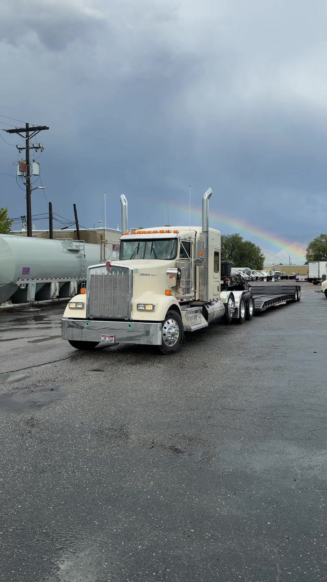 @Western Truck & Trailer