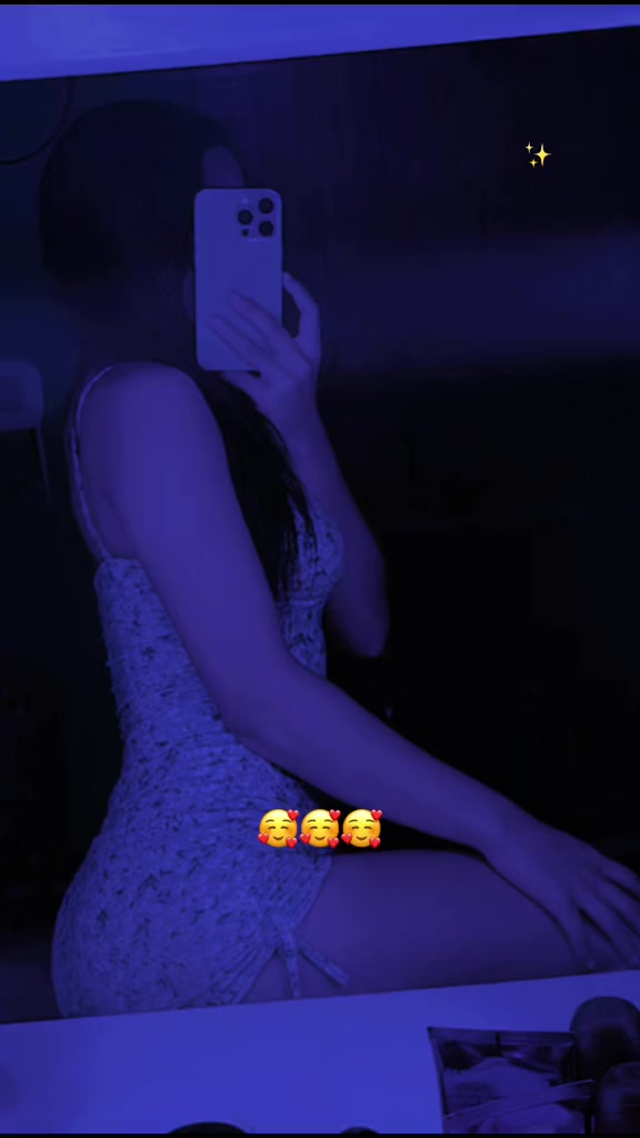 @Camila Bello