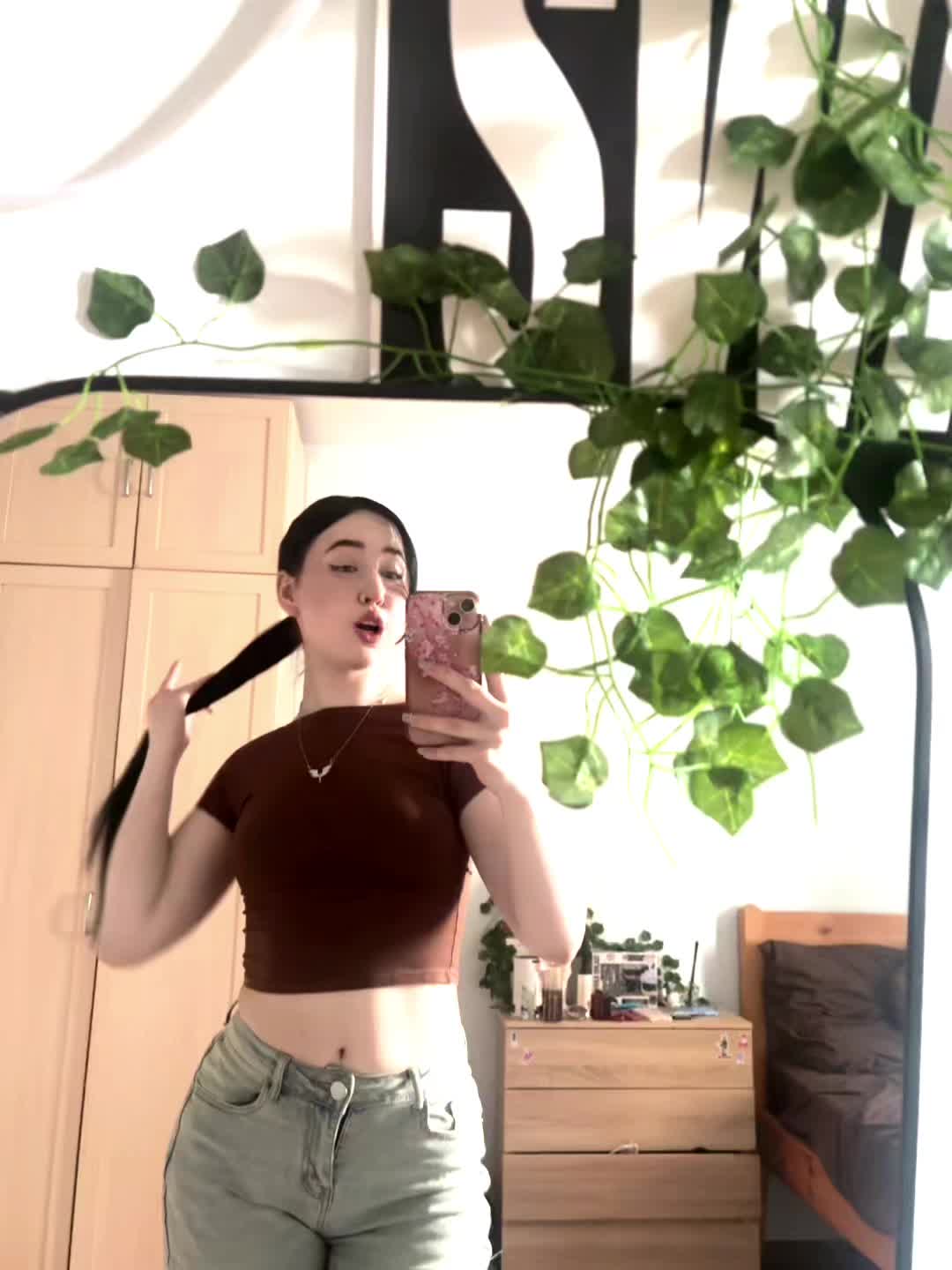 @🫂