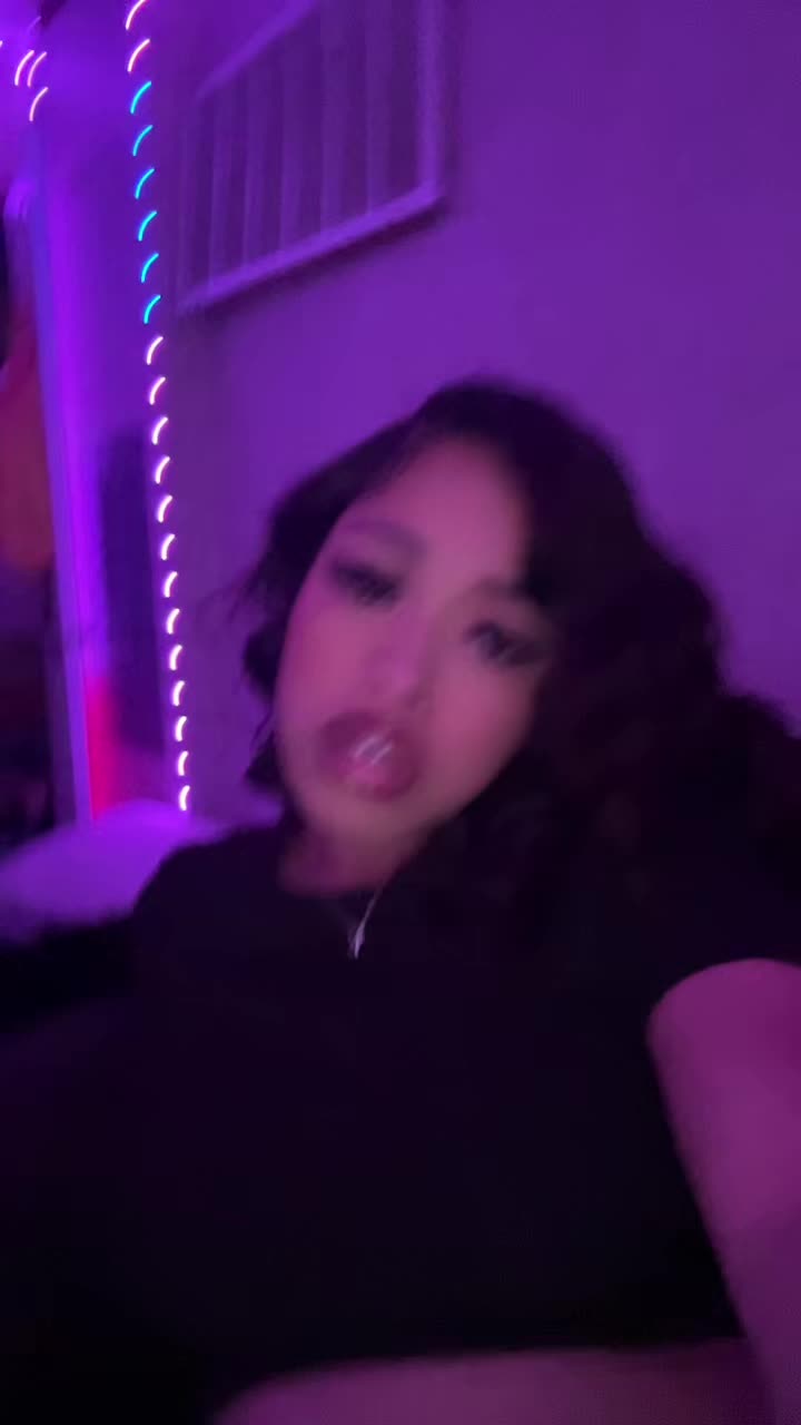 @yunglatinaa