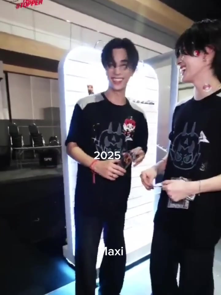 @OhmyMaxi TSLT ERA 👻