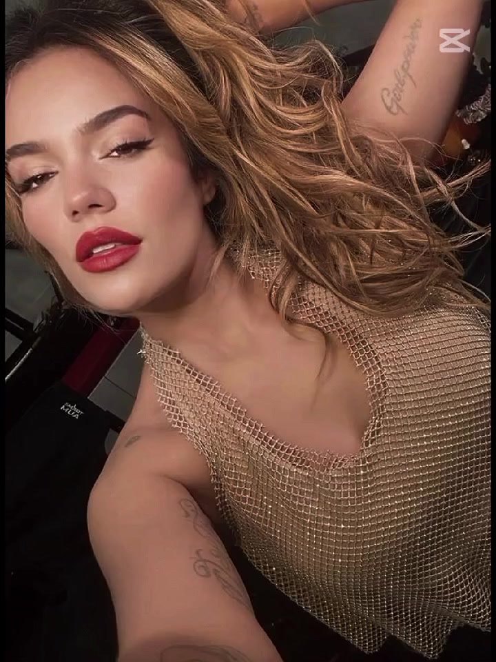 @edits de Karol g🧡🩷