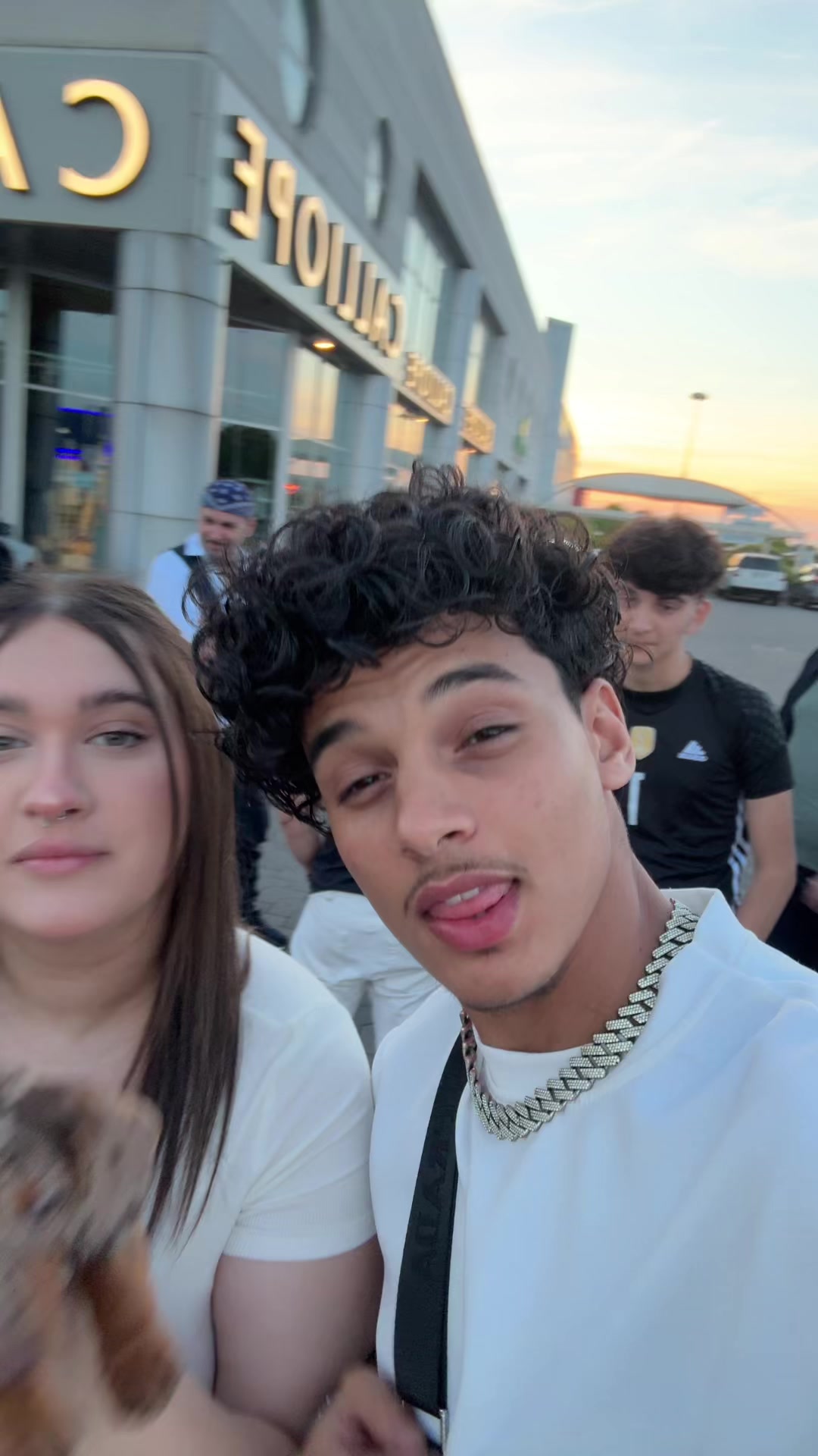 @𝕸𝖆𝖑𝖊𝖐 𝕭𝖗𝖆𝖍𝖒𝖎 🇹🇳