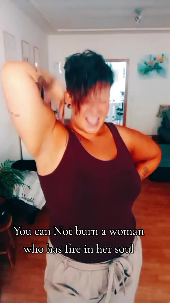 @Sarah🩷💛🩵