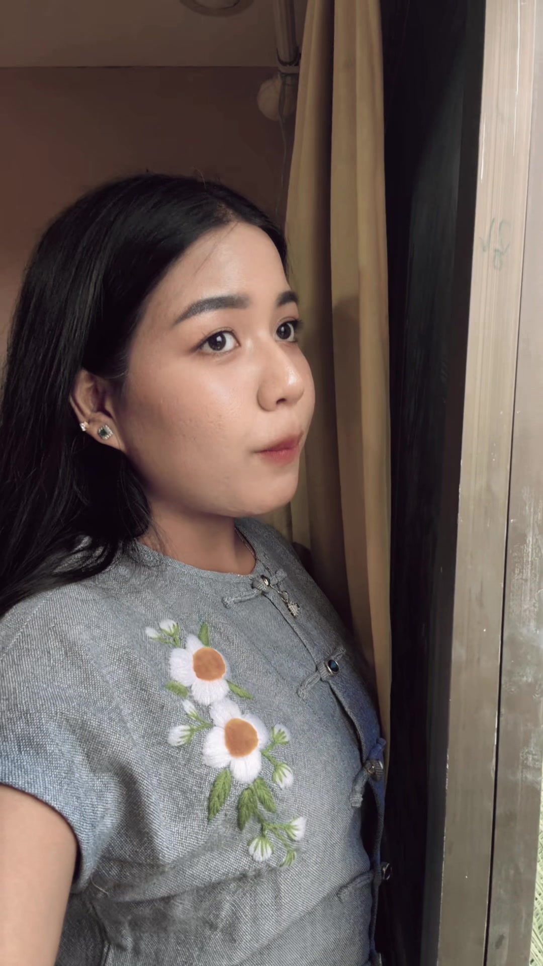 @khin zu paing