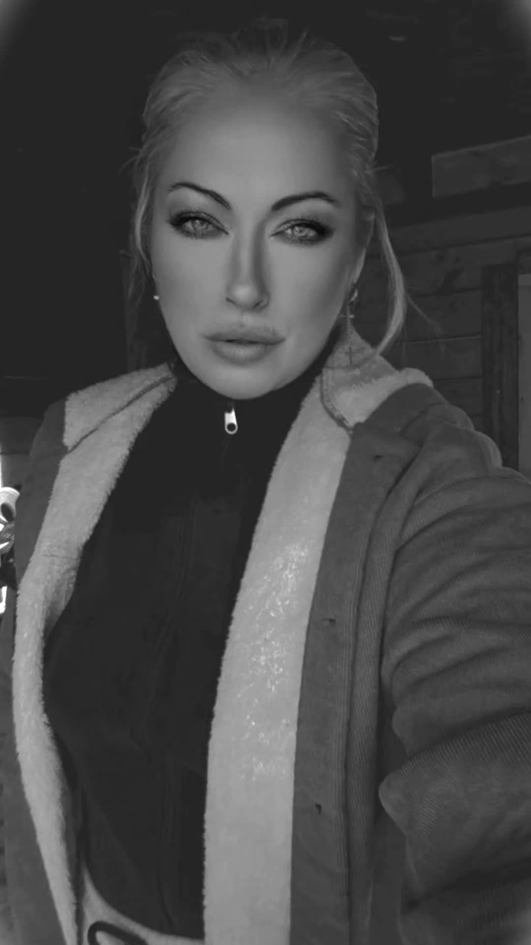 @🐺 LARA WOLF 🐺