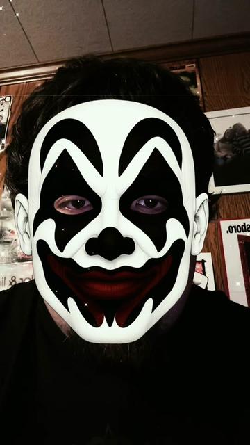 @Wicked_Dark_Carnival
