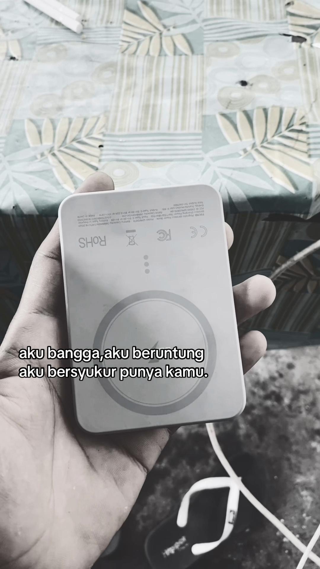 @Kamu ga papa?
