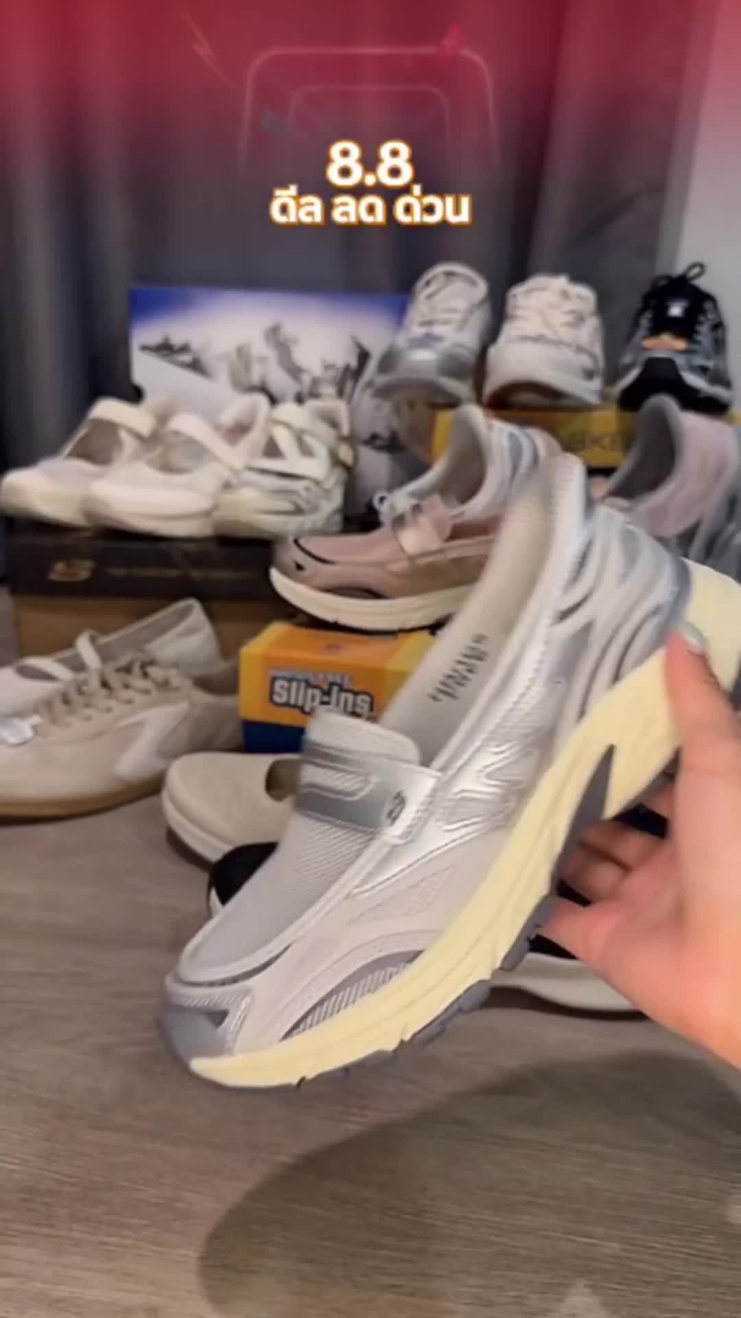 @K.S6titchSkechers