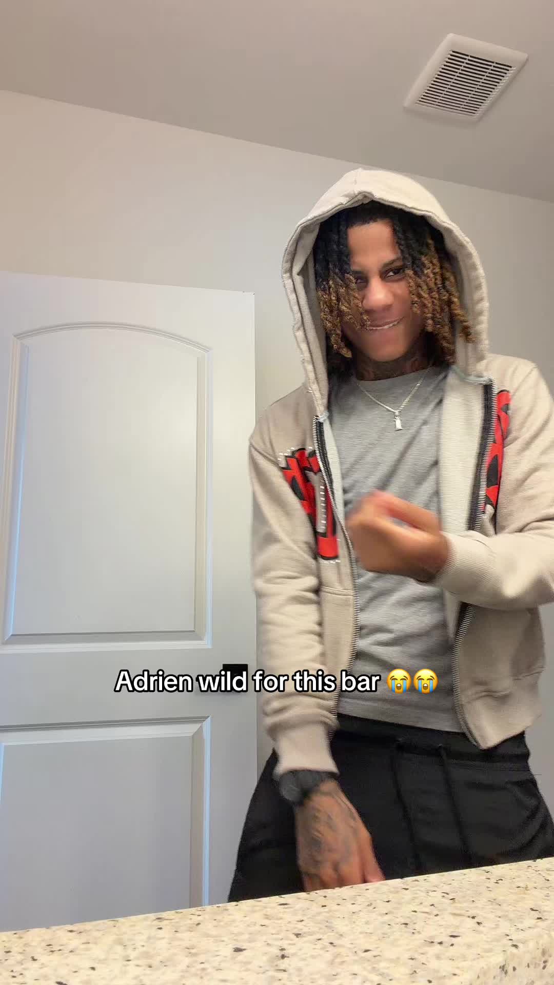 @whytayy