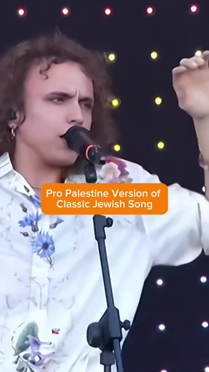 @FreddyG Comic and Leftist 🍉