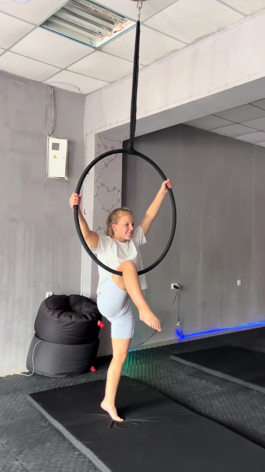 @Aerial monk studio