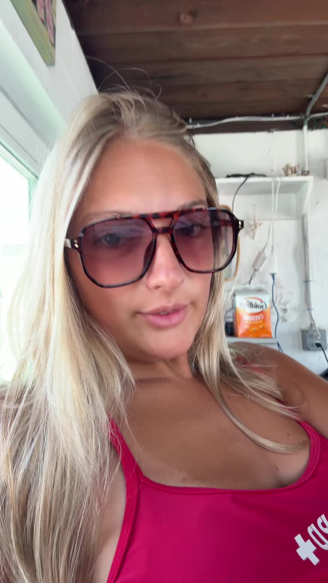 @catie 🤗🪩🥳🐬🌈☀️👸🏼🦄🪄👻