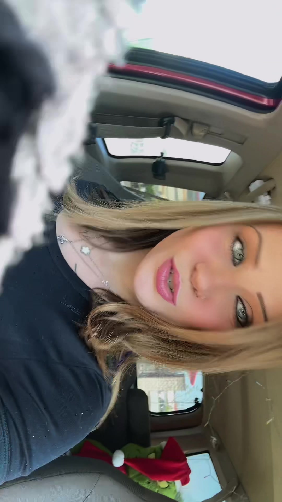 @DyAnn 🖤🍒🐆