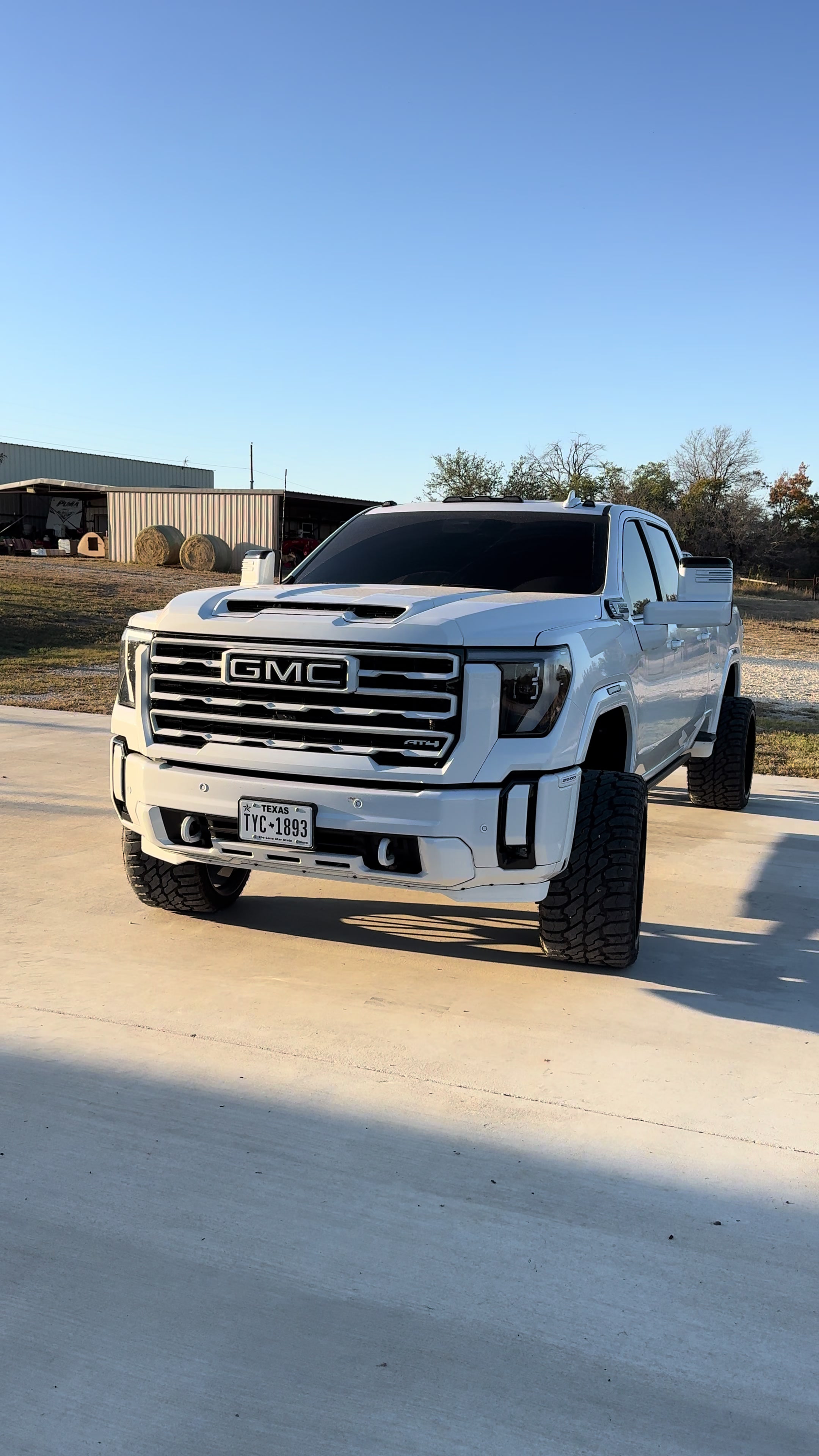 @wyatt.tevis