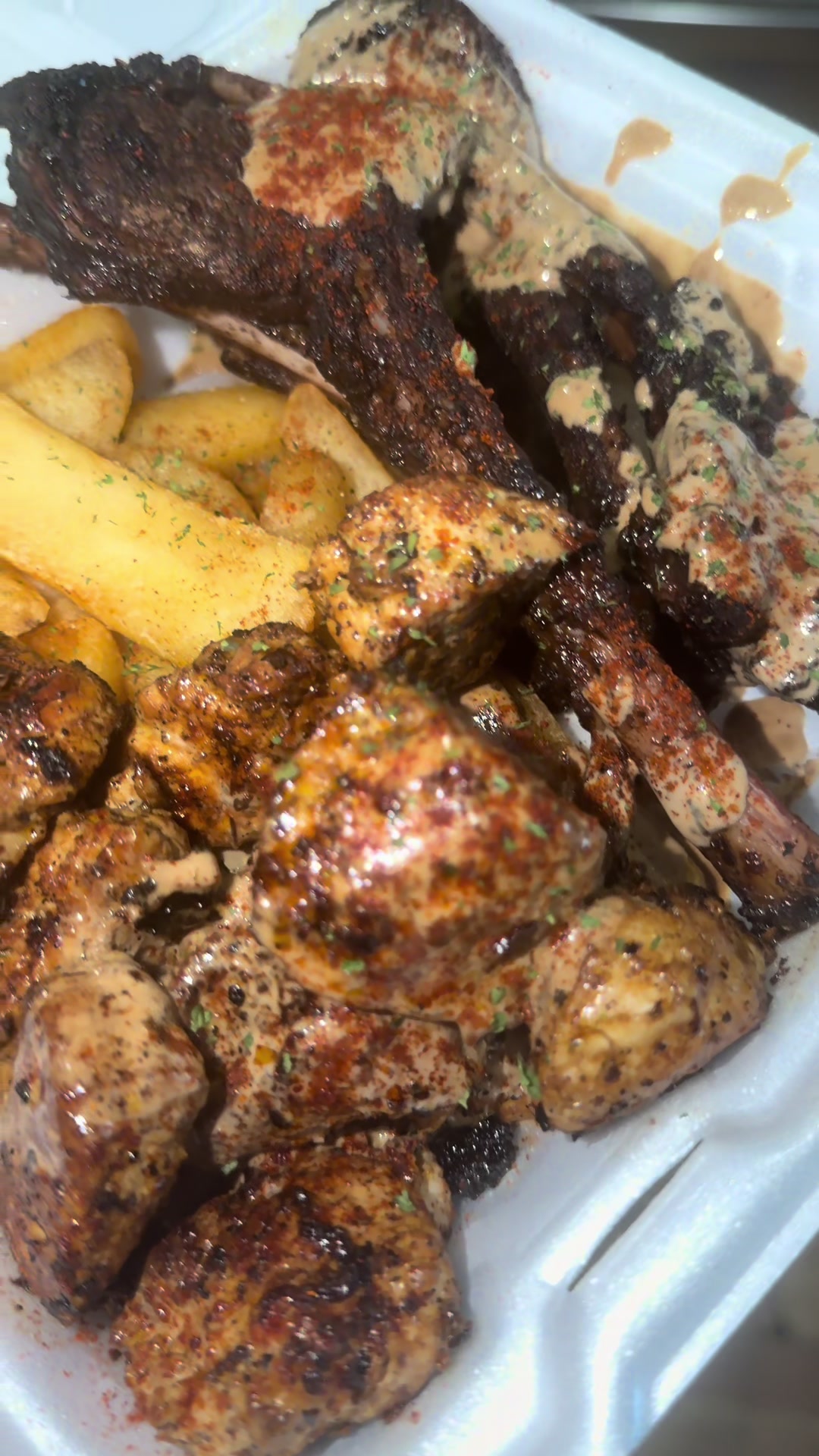 @Jukes Cuisine & Grille