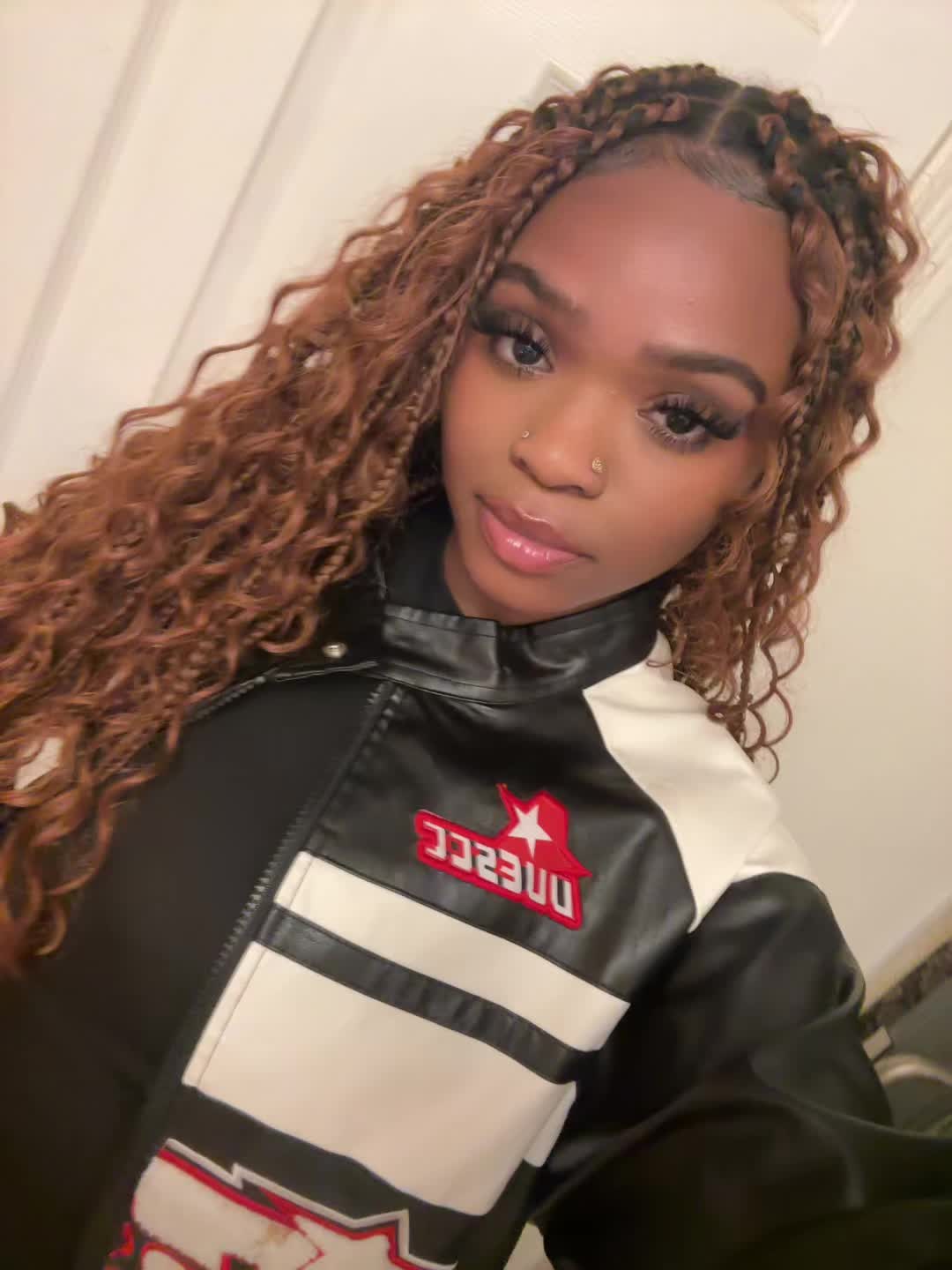 @💋.