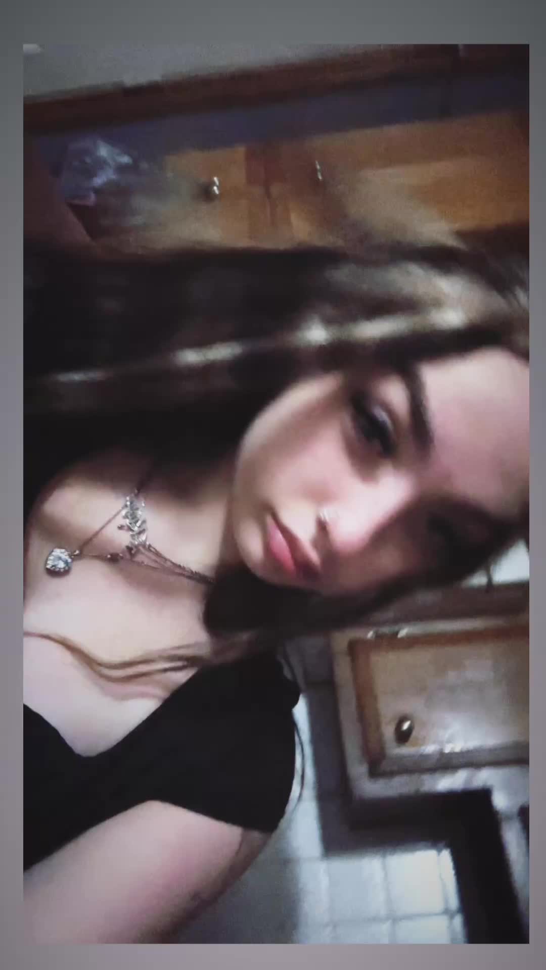 @Layy🤍.