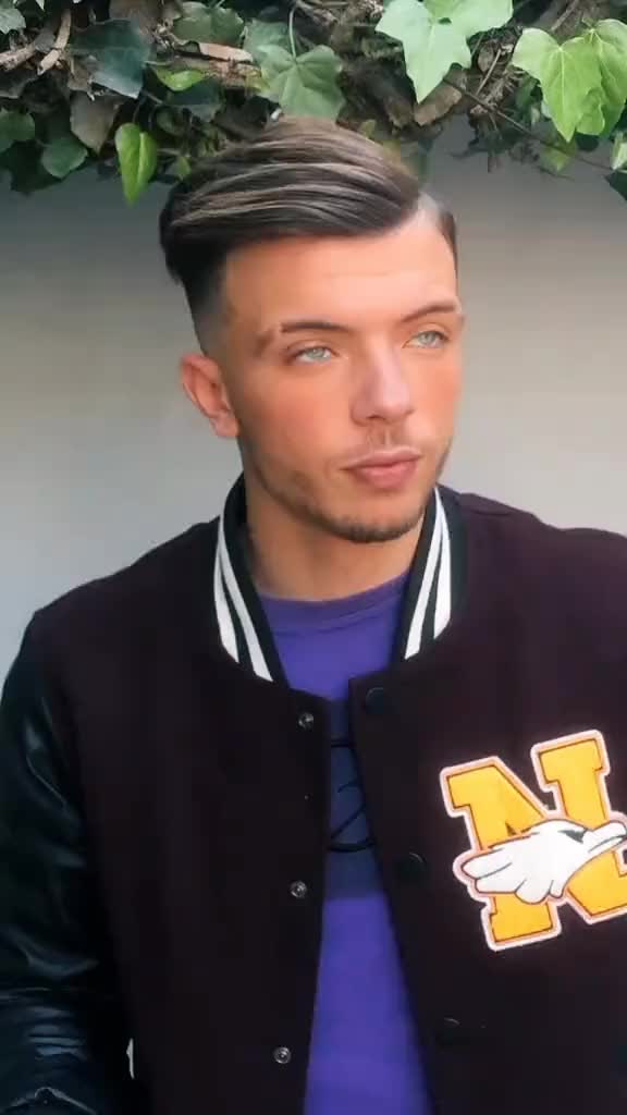 @Ziň__&Ocirc;ű 🐊👑