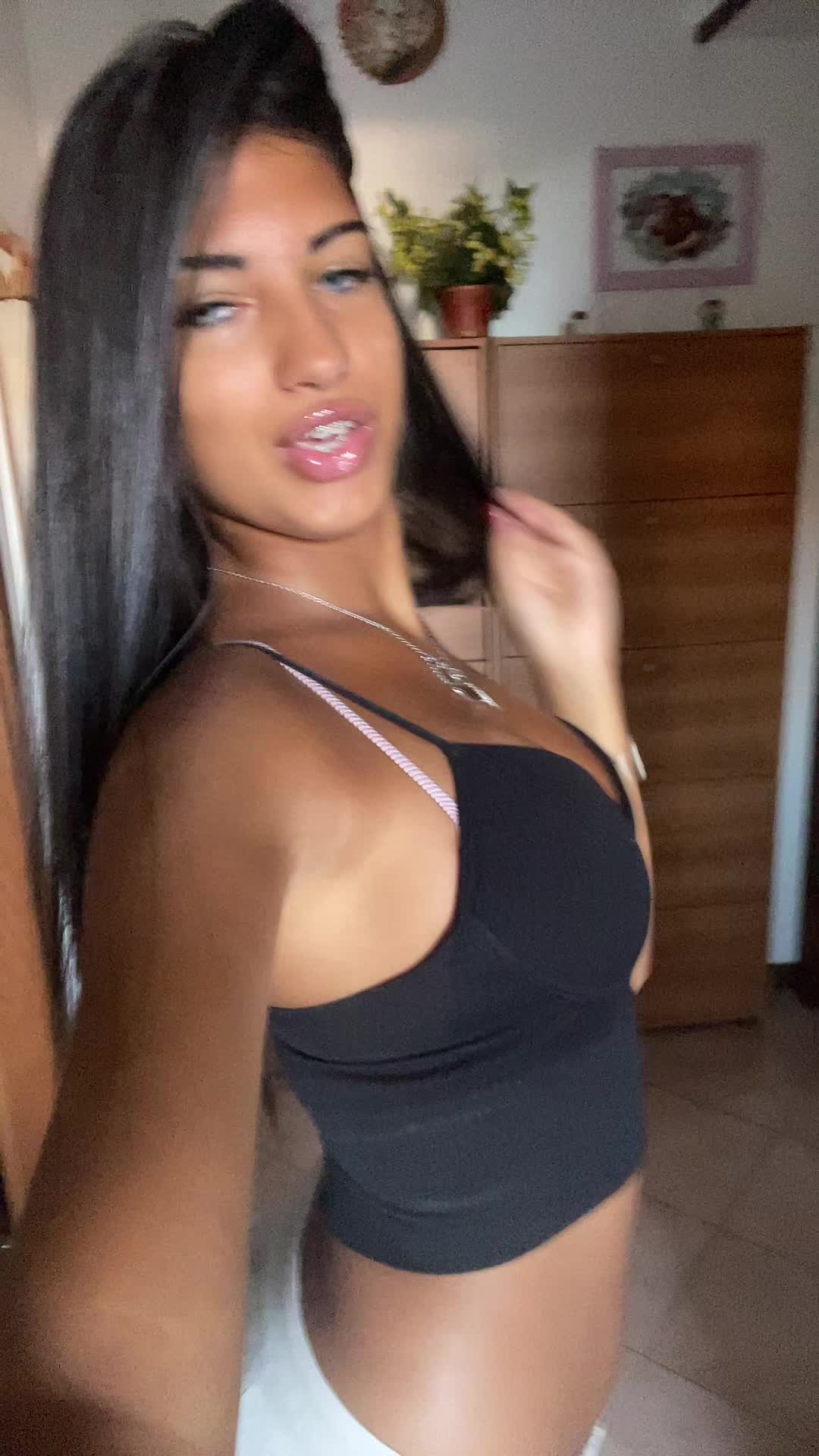 @8💎