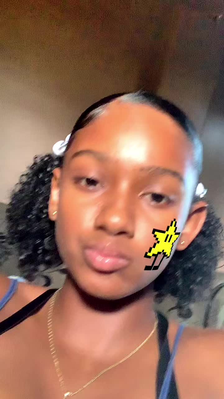 @🦅