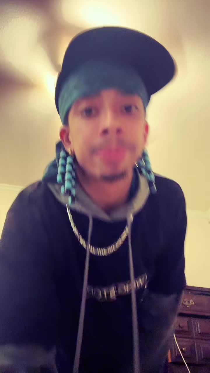 @Stossie