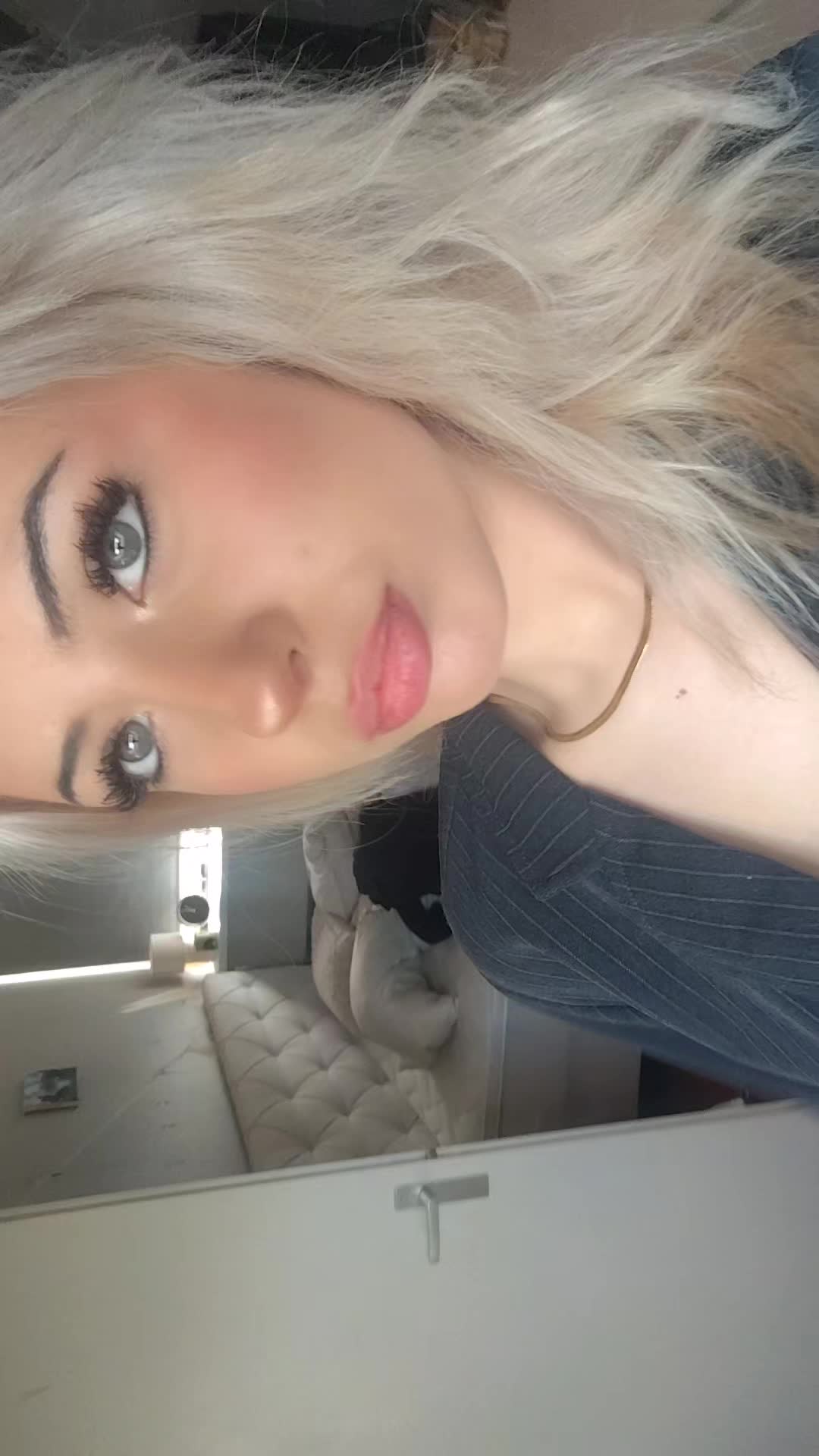 @Dhx_.0