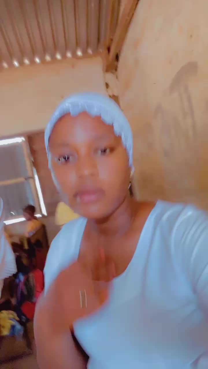 @Hajia ❤️single 🦋🌸