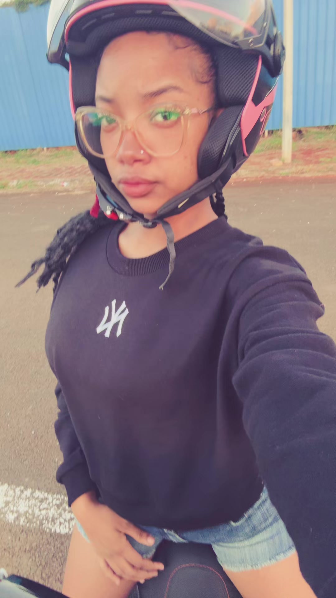 @Baddieᥫ᭡.