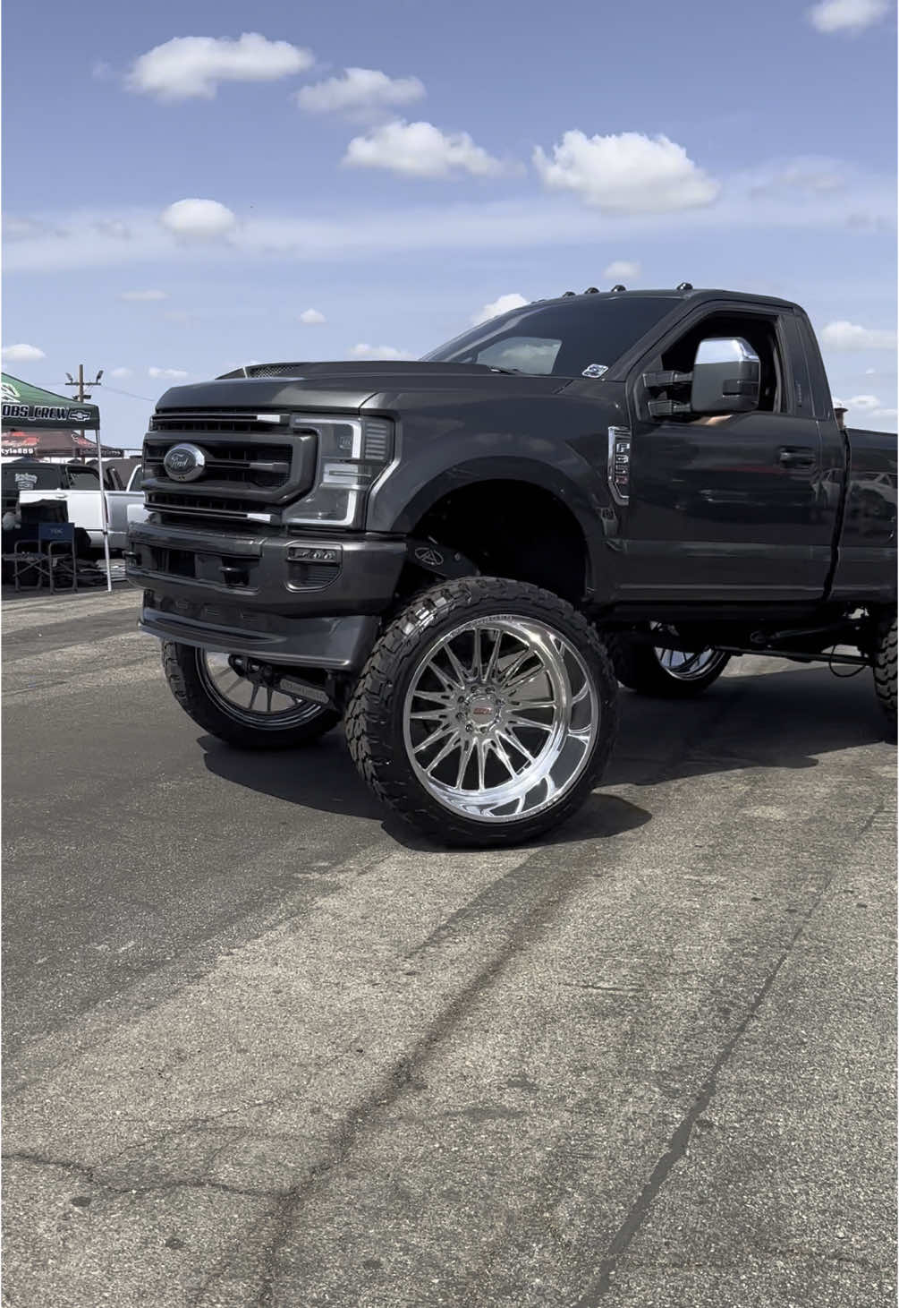 @1low_diego